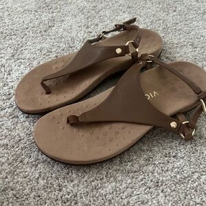 Woman’s Vionic Sandals